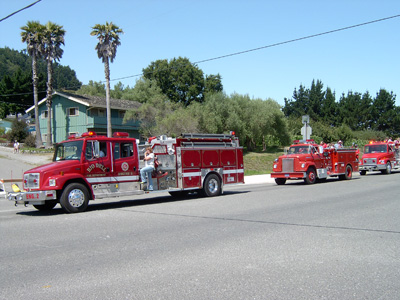 RioDell Voluteer Fire Dept Engine 2 and the rest Wild wood d